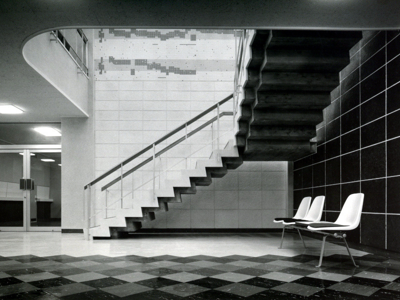 明治大学駿河台校舎　学生会館