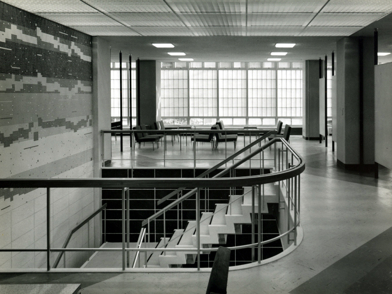 明治大学駿河台校舎　学生会館